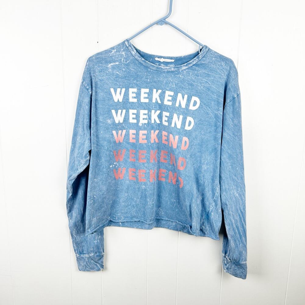 Caution to the Wind Blue Weekend Graphic Long Sleeve Cropped Tee M